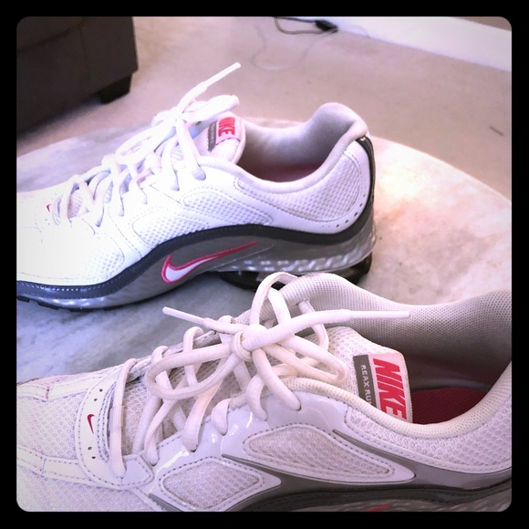 Nike Shoes Womens Reax Poshmark Nike Shoes Womens Reax Poshmark